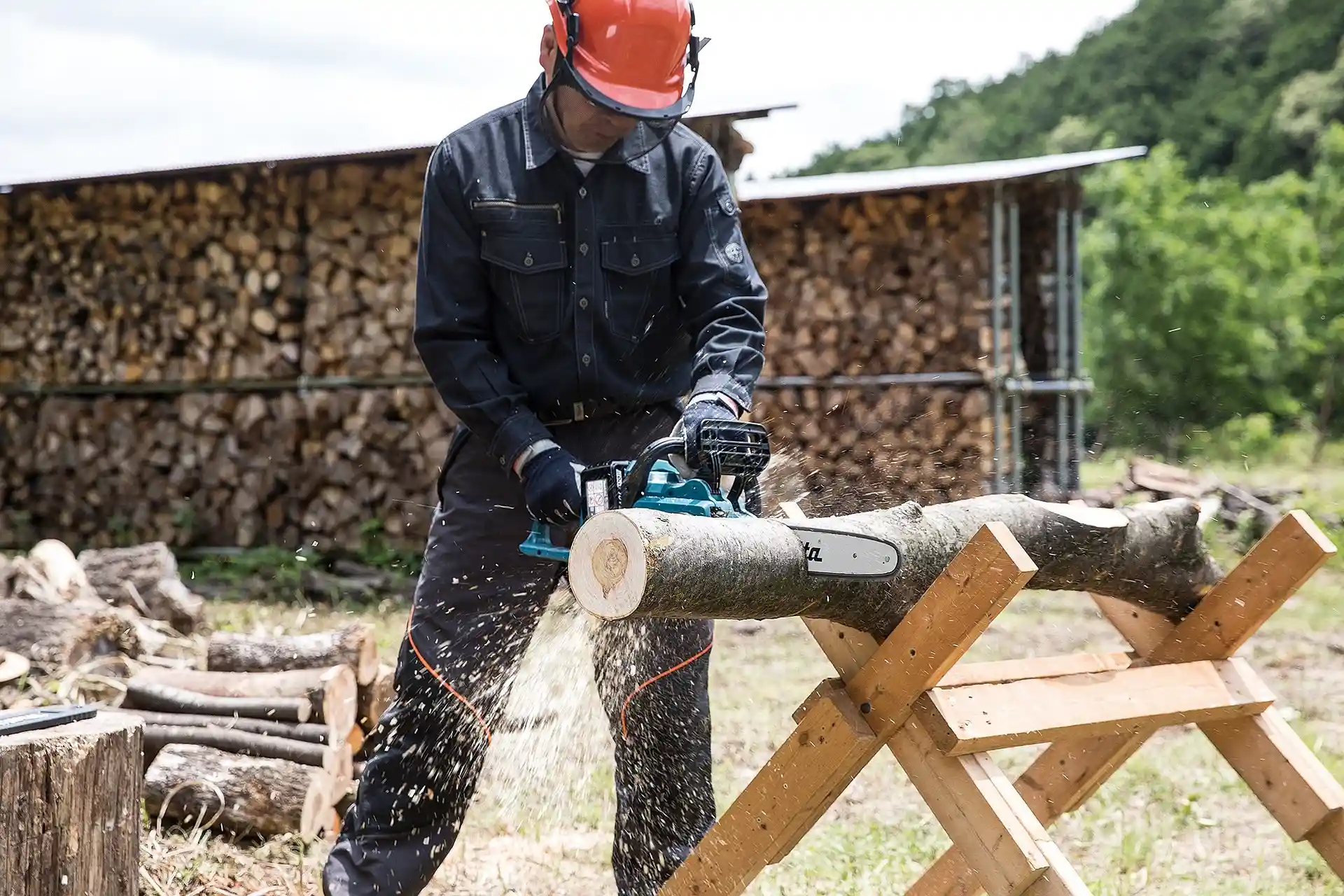 бензо пила makita